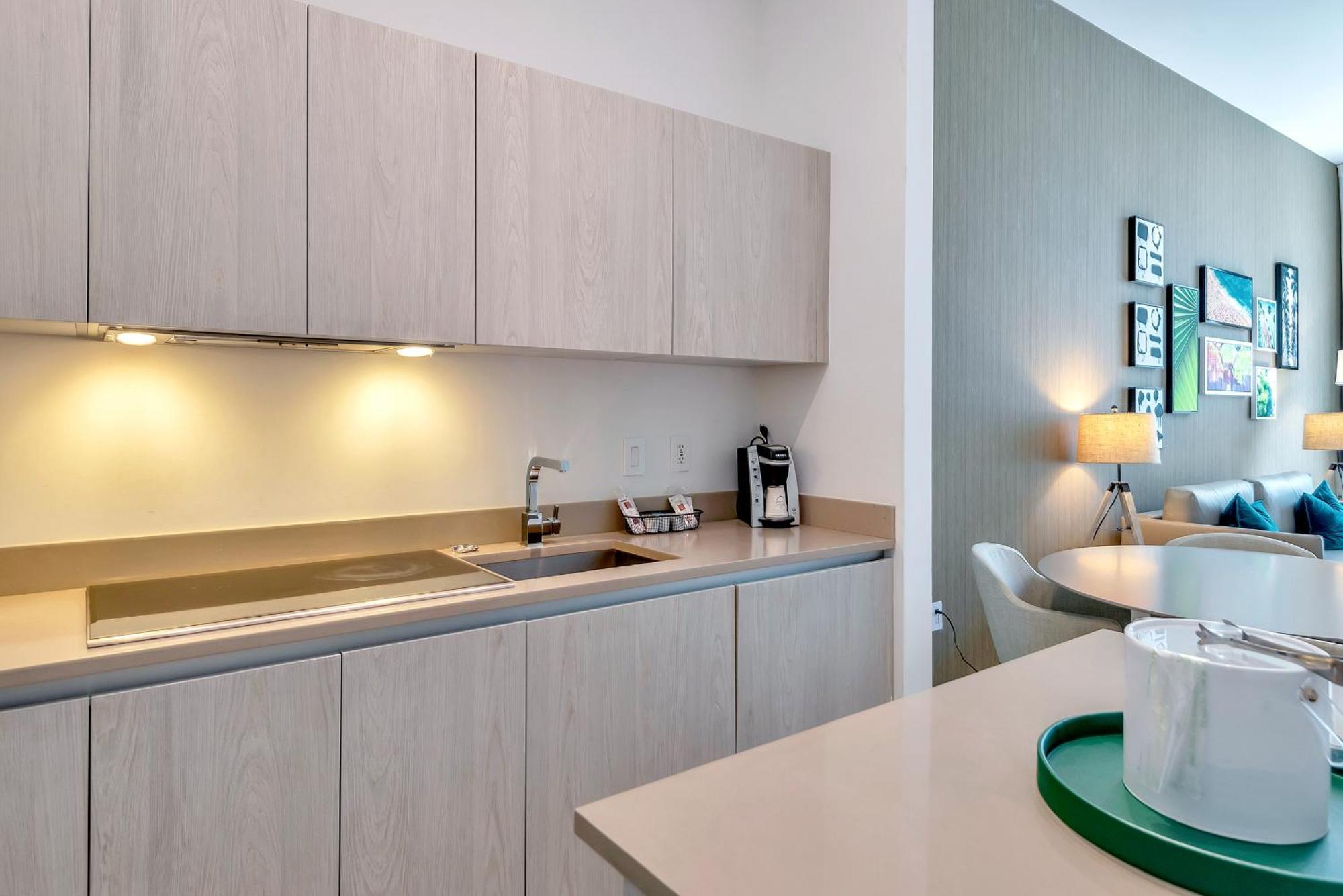 203-1Br/1Ba At The Beach Gem! Lux Amenities! Hollywood Exterior foto