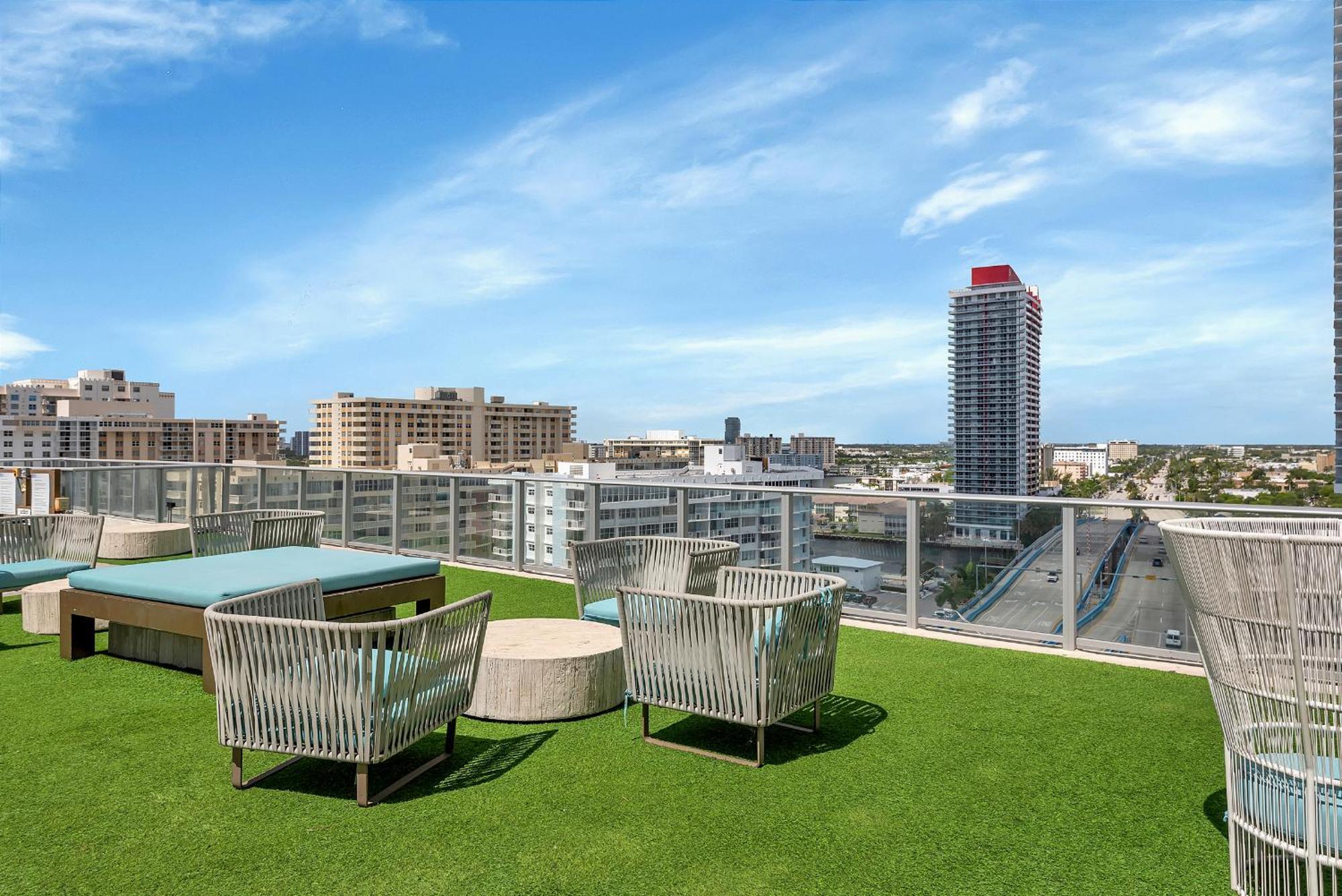 203-1Br/1Ba At The Beach Gem! Lux Amenities! Hollywood Exterior foto